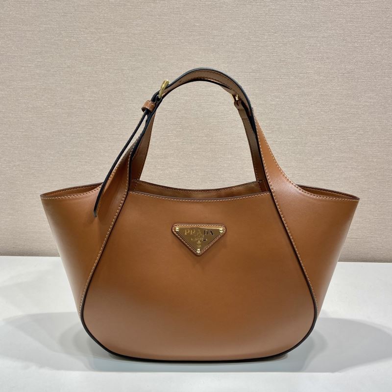 Pra*a tote bags
